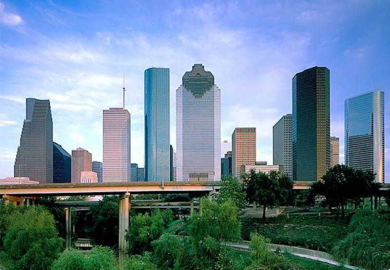 Отель Courtyard Houston I-10 West/Energy Corridor Экстерьер фото